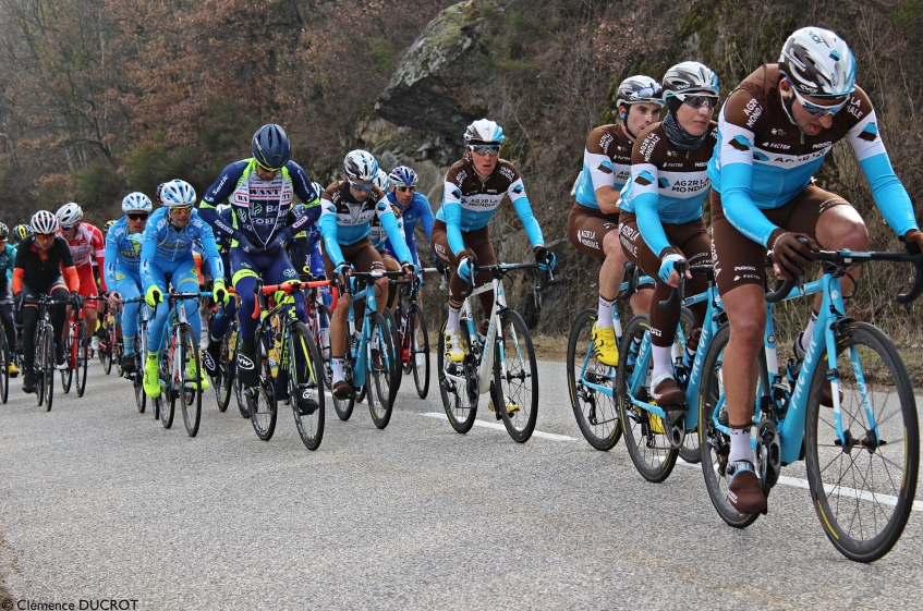 Dwars Door Vlaanderen : "Journée compliquée" pour Romain Bardet