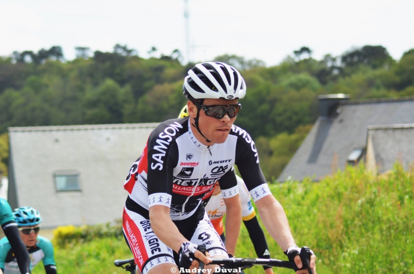Tour de l'Avenir (2.Ncup) - 2ème étape - Victoire d'Alan Riou (complet)