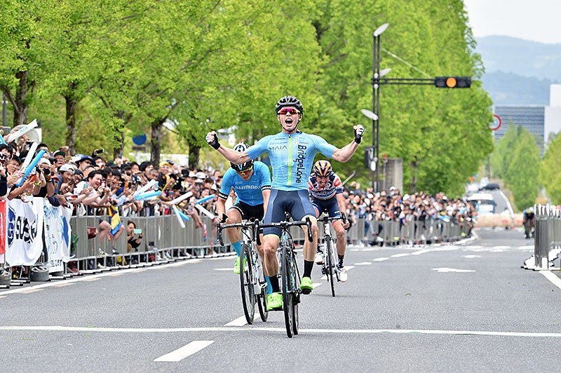 Tour du Japon (2.1) - 1ère étape - Victoire de Toovey (complet)
