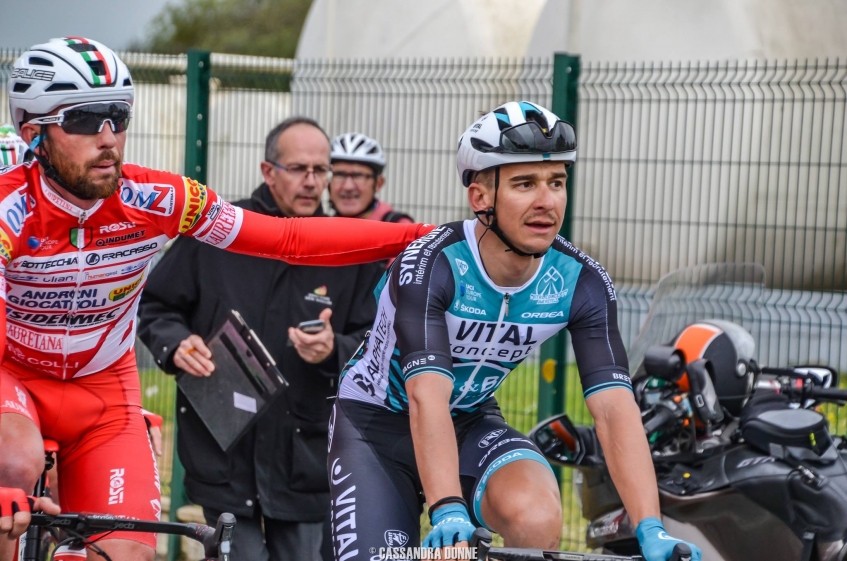 Boucles de la Mayenne (2.1) - 3ème étape - Victoire de Bryan Coquard (complet)