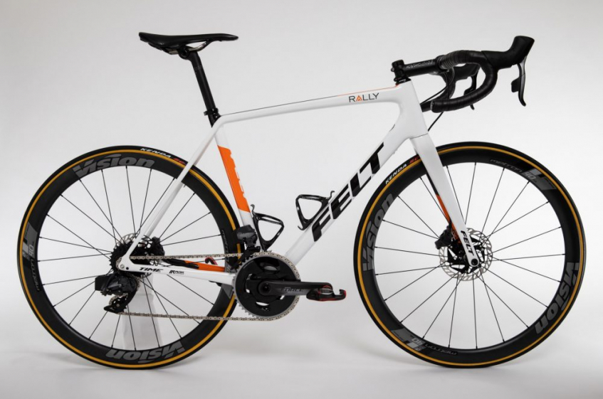 Equipement : Rally UHC dévoile son vélo 2020