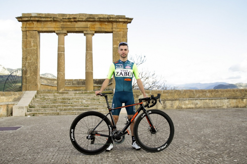 Equipement : Vini Zabù - KTM dévoile son maillot 2020