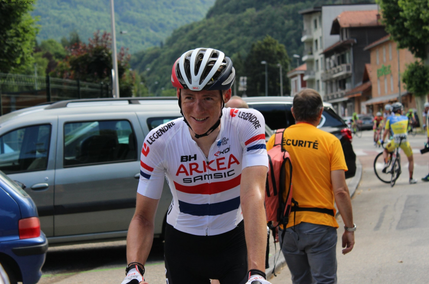 Mercato : Arkea - Samsic prolonge Connor Swift