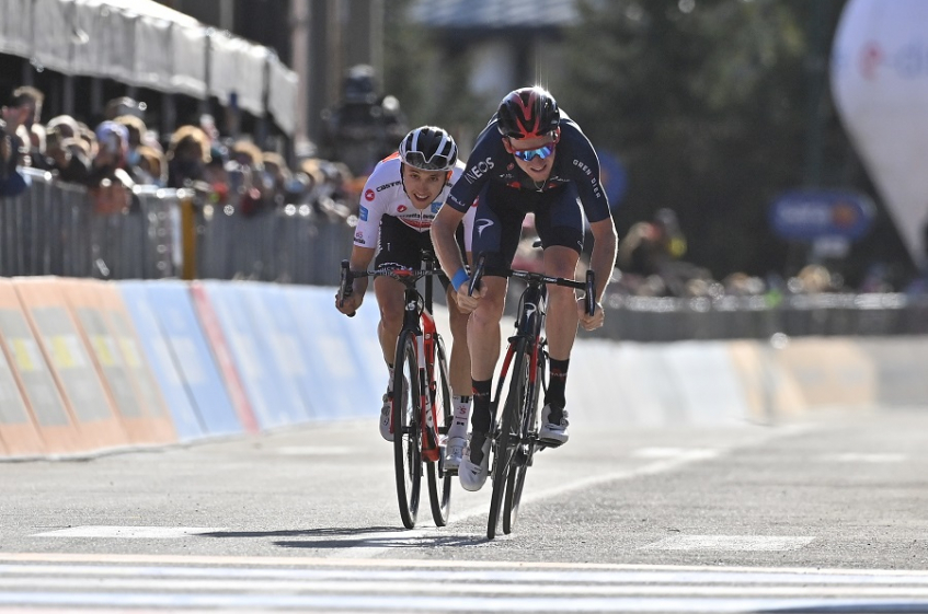 Tao Geoghegan Hart remporte le Giro !