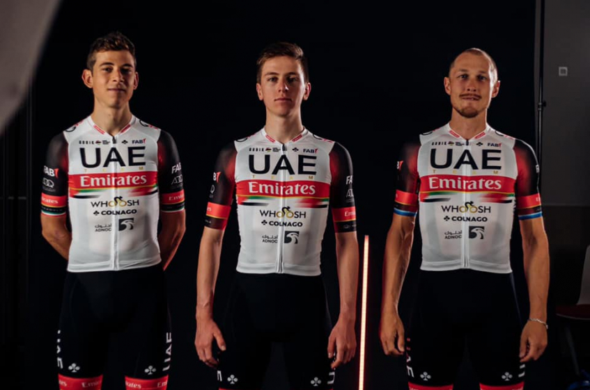 UAE Team Emirates présente son maillot 2021