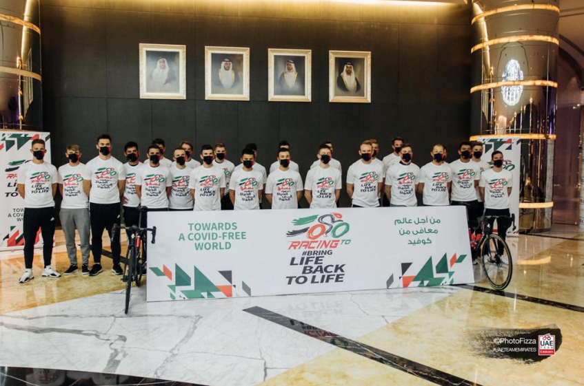 Les coureurs de l'équipe UAE Team Emirates vaccinés contre la Covid 19