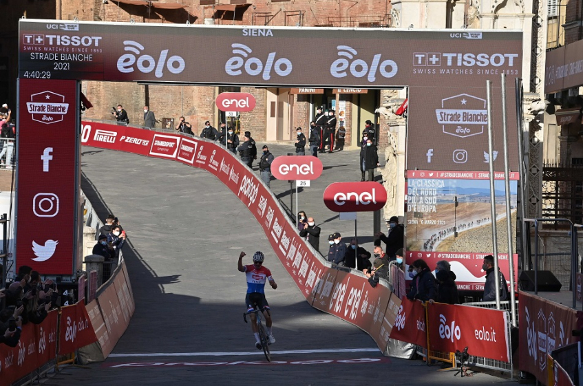 Strade Bianche (1.UWT) - Victoire de Van der Poel