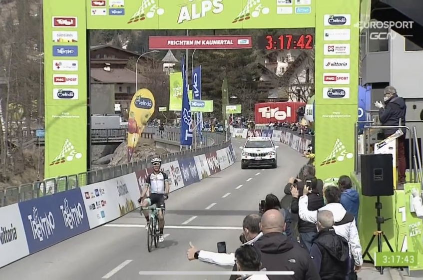 Tour des Alpes (2.Pro) - 2ème étape - Victoire de Simon Yates