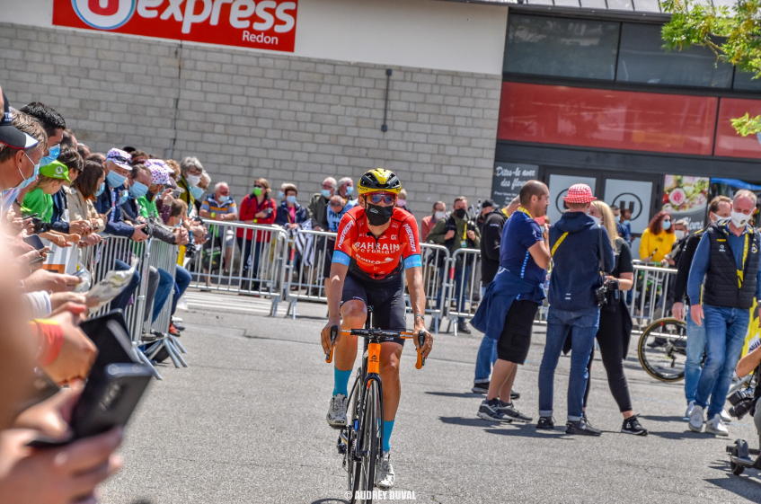 Perquisition à l’hôtel de Bahrain-Victorious