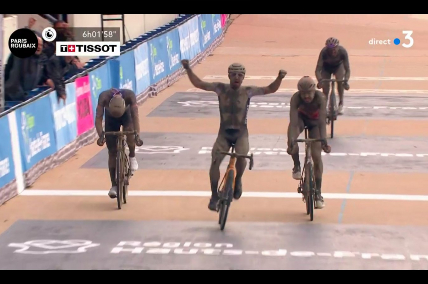 Paris-Roubaix (1.UWT) - Victoire de Colbrelli