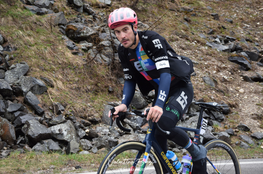 Alberto Bettiol visera le Tour d'Italie en 2022