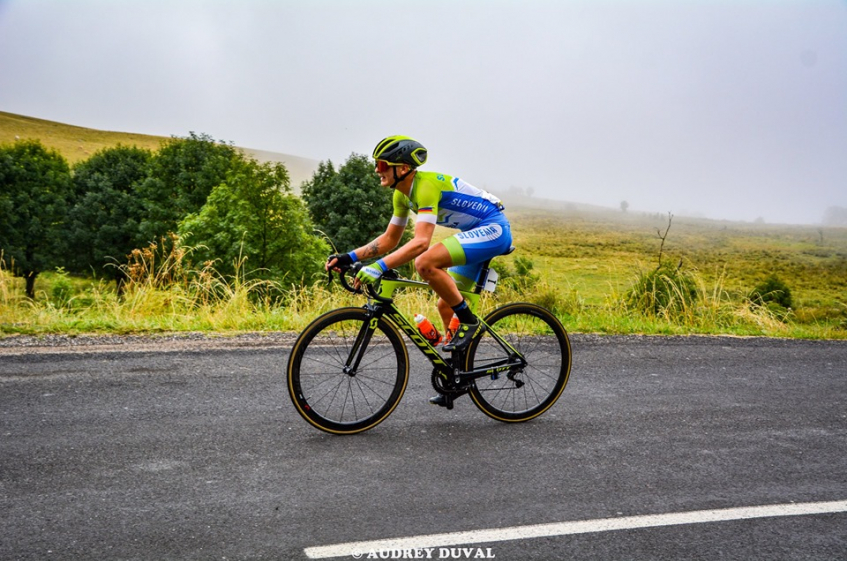 Jaka Primozic s'est engagé avec l'équipe Hrinkow Advarics Cycleang Team