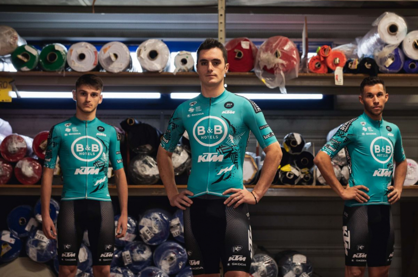 B&B Hôtels dévoile son maillot pour la saison 2022