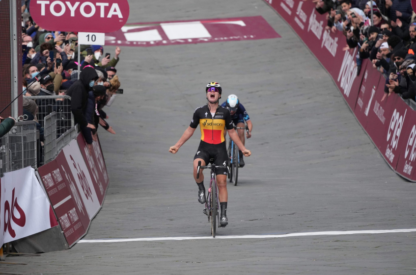 Strade Bianche (1.WWT) - Victoire de Lotte Kopecky
