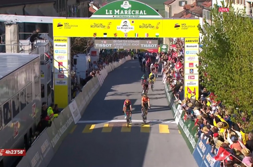 Tour de Romandie (2.UWT) - 1ère étape - Victoire de Dylan Teuns