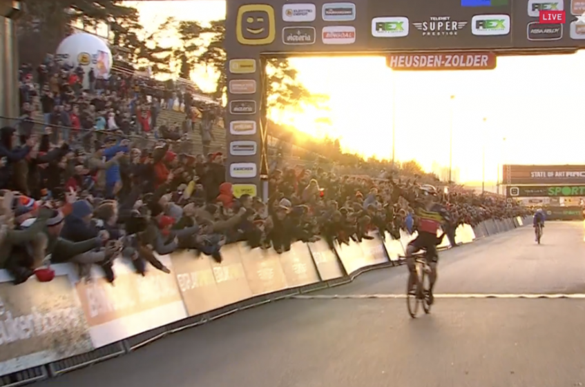 Heusden - Zolder - Wout Van Aert s'offre Mathieu Van der Poel