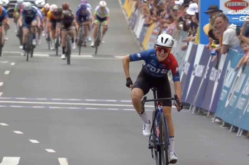 Cadel Evans Road Race (1.WWT) - Loes Adegeest s'impose
