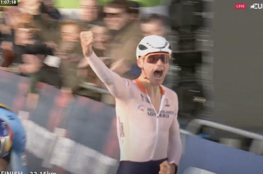 Championnat du Monde (CC) - Le titre pour Van der Poel