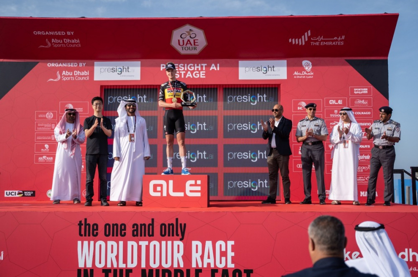 UAE Tour : résumé vidéo de la 1ère étape