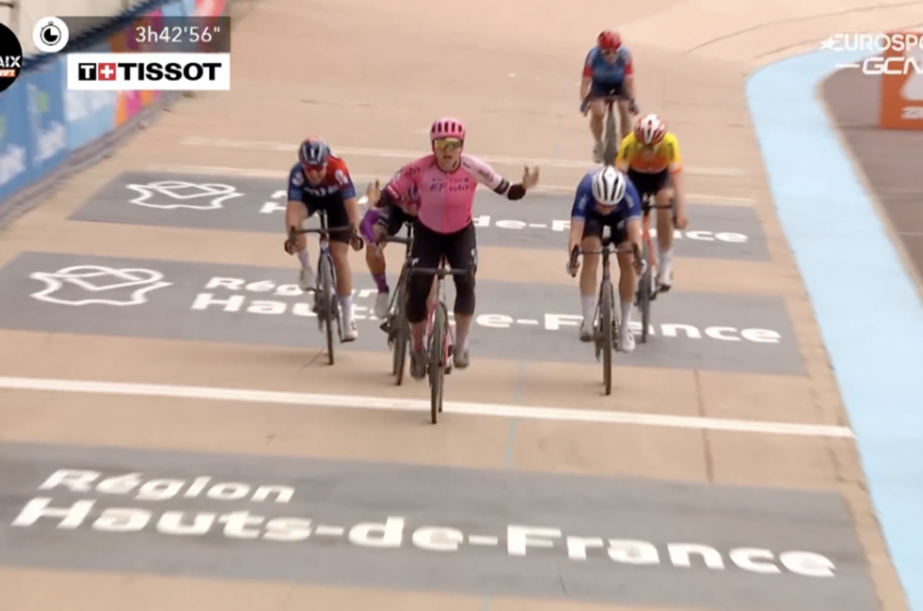 Paris-Roubaix Femmes (1.WWT) - Victoire de Jackson