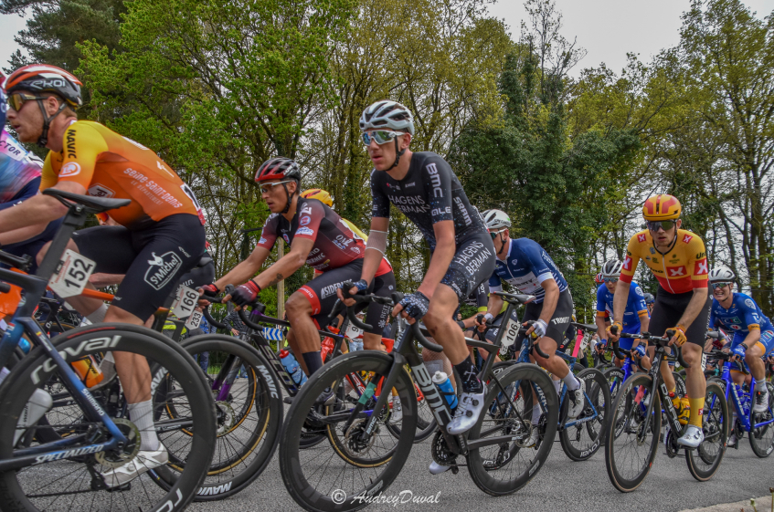 Darren Rafferty s'engage avec EF Education Easy Post
