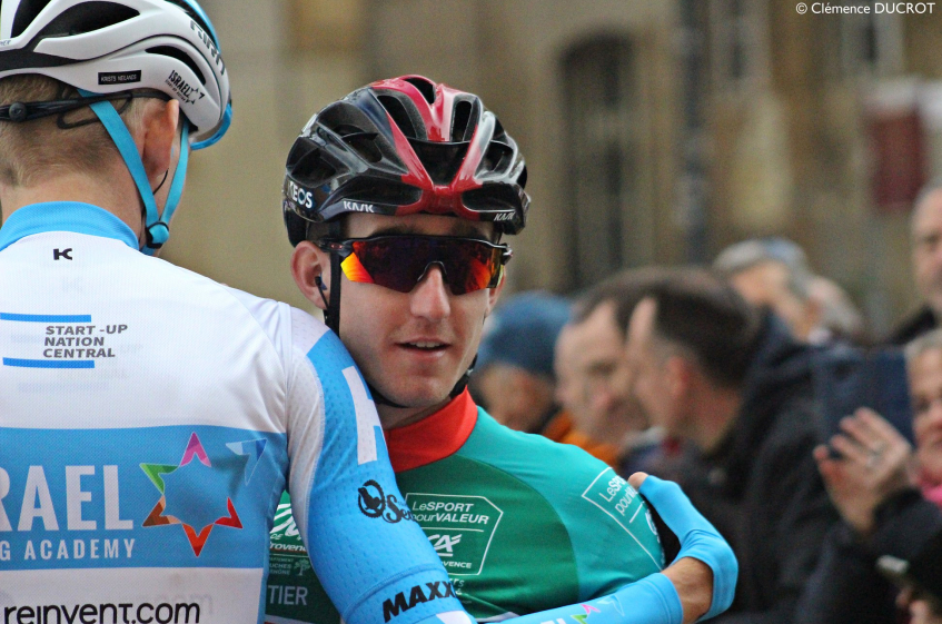 Tour d'Espagne : Eddie Dunbar chute et abandonne lors du départ fictif de la 5ème étape