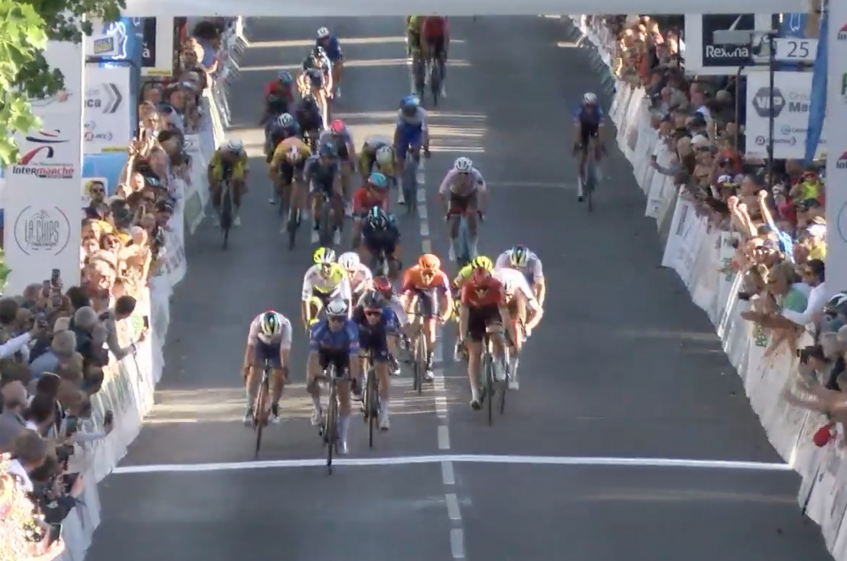 Paris-Chauny (1.1) - Victoire de Jasper Philipsen