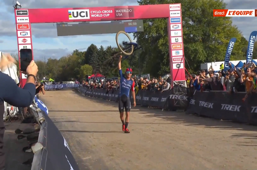 Cyclo-Cross - Waterloo (CDM) - Victoire de Thibau Nys