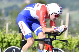 Tour d'Italie : Tom Dumoulin "Une belle avance avant la montagne"