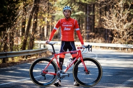 Equipement : Trek-Segafredo dévoile son maillot 2018