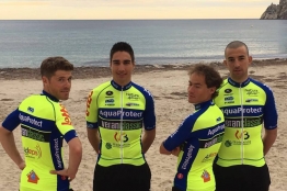 Equipement : WB Veranclassic Aqua Protect dévoile son maillot 2018