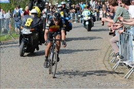 Grands monuments : Gilbert seul en course