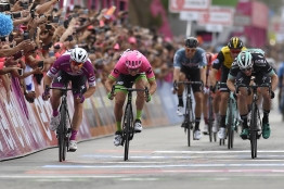 Tour d'Italie (2.UWT) - 3ème étape - Viviani double la mise (résultats complets)
