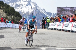 En immersion avec l'équipe Interpro - Stradalli Cycling lors de la 3ème étape de la Vuelta Aragon
