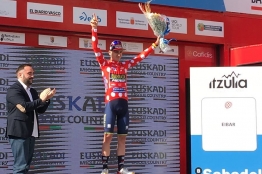 Bahrain - Merida : Mark Padun prolonge