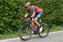 Dopage sanguin : l'UCI suspend 2 coureurs World-Tour et Petacchi
