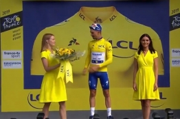 Tour de France : Julian Alaphilippe "Essayer de garder le maillot le plus longtemps possible"