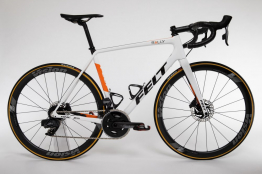 Equipement : Rally UHC dévoile son vélo 2020