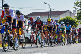 Amateurs : les maillots du VC Rouen et du CR4C Roanne dévoilés