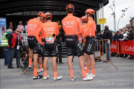 Equipement : CCC Team présente son maillot 2020