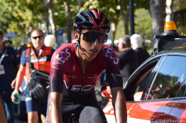 Egan Bernal obtient une dérogation pour s'entraîner