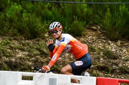 Tour des Alpes Maritimes et du Var : Les sélections Burgos-BH,  Alpecin-Fenix et St Michel- Auber 93