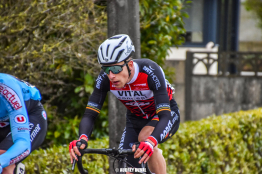 Trois stagiaires pour B&B Hôtels à partir du 1er août