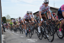 Ag2r-Citroen présente son nouveau maillot pour la saison 2022