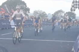 Bay Crits (NE) - Black Quick double la mise