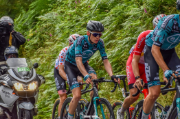 Tour de la Provence : B&B Hôtels avec Pierre Rolland