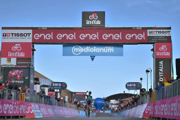 Tour d'Italie : la victoire de Lennard Kamna en vidéo