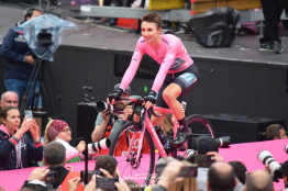 Classement UCI : Pogacar leader, Hindley gagne 102 places !