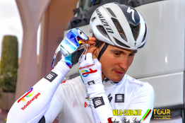 Critérium du Dauphiné : la victoire d'Alexis Vuillermoz en vidéo