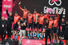 Classement UCI : Bahrain-Victorious sort du podium